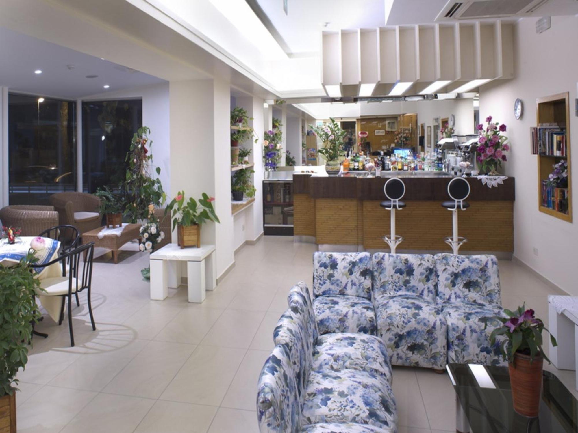 Hotel Nives ริชโชเน ภายนอก รูปภาพ